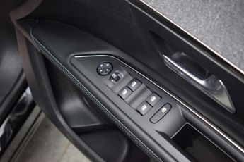 PEUGEOT 5008 1.5 5008 Allure Premium Blue HDi S/S Auto 5dr