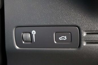 Volvo XC40 Recharge Twin 78kWh Auto AWD 5dr