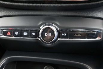 Volvo XC40 Recharge Twin 78kWh Auto AWD 5dr