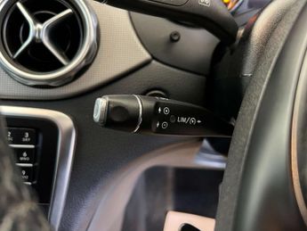MERCEDES-BENZ GLA 1.6 GLA 180 Urban Edition Auto 5dr
