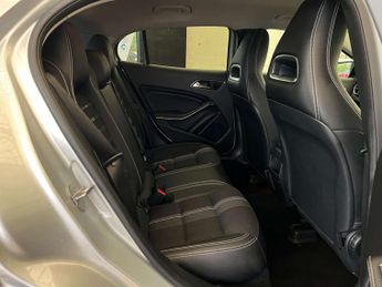 MERCEDES-BENZ GLA 1.6 GLA 180 Urban Edition Auto 5dr