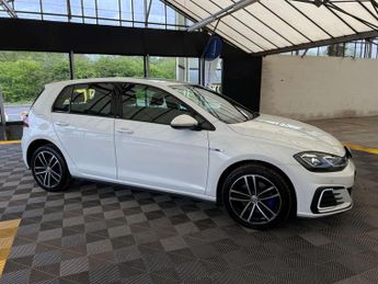 VOLKSWAGEN GOLF 1.4 Golf GTE Semi-Auto 5dr