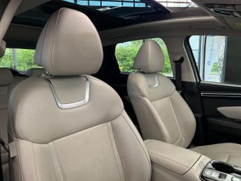 HYUNDAI TUCSON 1.6 Tucson Ultimate TGDi HEV Auto 5dr