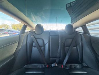 TESLA MODEL 3 Model 3 RWD 4dr