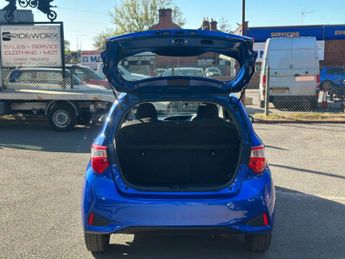 TOYOTA YARIS 1.5 Yaris Icon Tech VVT-i HEV CVT 5dr