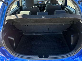 TOYOTA YARIS 1.5 Yaris Icon Tech VVT-i HEV CVT 5dr