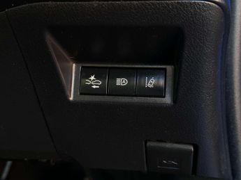 TOYOTA YARIS 1.5 Yaris Icon Tech VVT-i HEV CVT 5dr