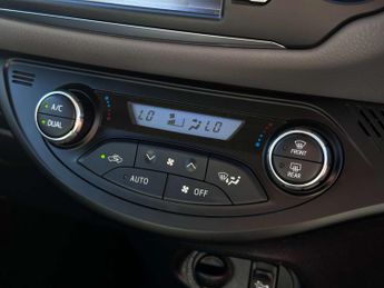 TOYOTA YARIS 1.5 Yaris Icon Tech VVT-i HEV CVT 5dr