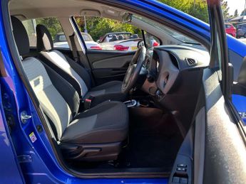 TOYOTA YARIS 1.5 Yaris Icon Tech VVT-i HEV CVT 5dr