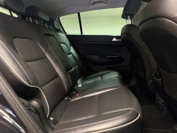 KIA SPORTAGE 1.6 Sportage 4 ISG 4x4 Semi-Auto 4WD 5dr