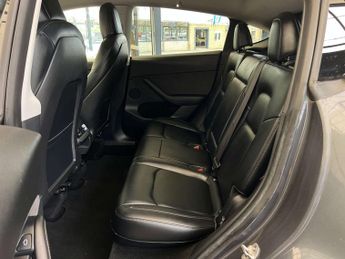 TESLA MODEL Y ModeL Y Long Range AWD 4WD 5dr