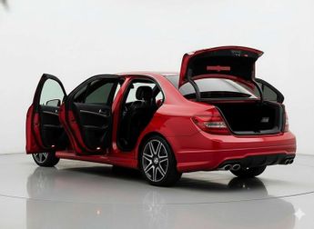 MERCEDES-BENZ C-CLASS 2.1 C220 AMG Sport+ CDi BlueEfficiency Auto 4dr