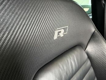 VOLKSWAGEN PASSAT 2.0 Passat R-Line TDI Semi-Auto 5dr