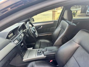 MERCEDES-BENZ E-CLASS 2.1 E250 Sport CDi BlueEfficiency Auto 4dr