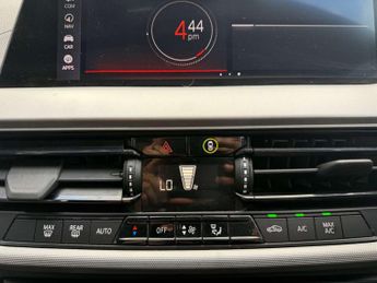 BMW 1 SERIES 1.5 116D SE Auto 5dr