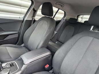BMW 1 SERIES 1.5 116D SE Auto 5dr
