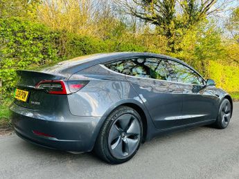 TESLA MODEL 3 Model 3 Performance AWD 4WD 4dr