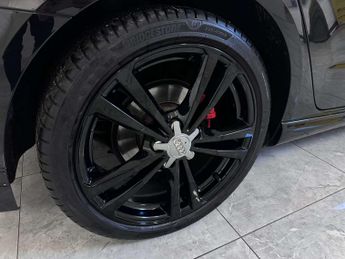 Audi A3 1.5 A3 Sportback 35 TFSI S Line Semi-Auto 5dr