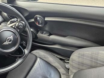 MINI Hatch 1.5 Cooper Auto 3dr