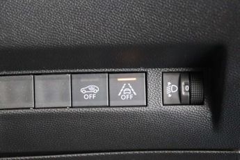 Peugeot E-208 50kWh Allure Premium Hatchback 5dr Electric Auto (7kW Charger) (