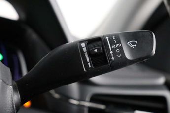 Hyundai IONIQ 38.3kWh Premium Hatchback 5dr Electric Auto (136 ps)