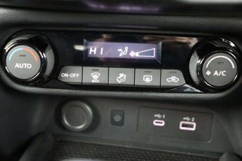 Nissan Juke 1.0 DIG-T N-Connecta SUV 5dr Petrol DCT Auto Euro 6 (s/s) (114 p