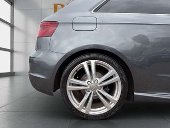 Audi A3 2.0 TDI S line Hatchback 3dr Diesel S Tronic quattro Euro 6 (s/s