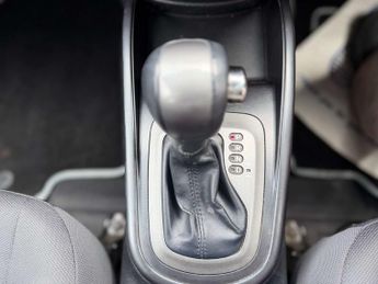 Kia Soul 1.6 CRDi Tempest SUV 5dr Diesel Auto Euro 4 (126 bhp)