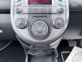 Kia Soul 1.6 CRDi Tempest SUV 5dr Diesel Auto Euro 4 (126 bhp)