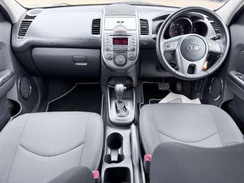Kia Soul 1.6 CRDi Tempest SUV 5dr Diesel Auto Euro 4 (126 bhp)
