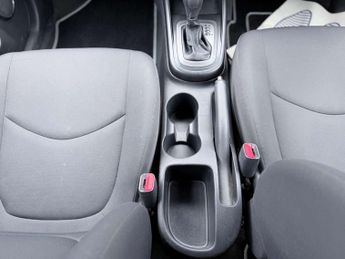 Kia Soul 1.6 CRDi Tempest SUV 5dr Diesel Auto Euro 4 (126 bhp)