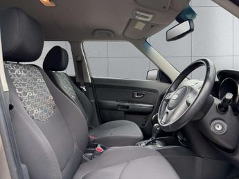 Kia Soul 1.6 CRDi Tempest SUV 5dr Diesel Auto Euro 4 (126 bhp)