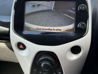 TOYOTA AYGO 1.0 Aygo X-Pure VVT-i 5dr