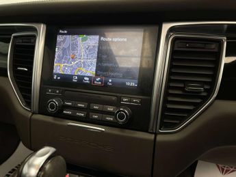 PORSCHE MACAN 3.0 Macan S Semi-Auto 4WD 5dr