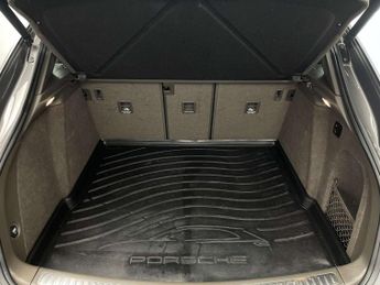 PORSCHE MACAN 3.0 Macan S Semi-Auto 4WD 5dr
