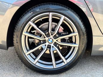 BMW 3 SERIES 2.0 320i Sport Auto 4dr