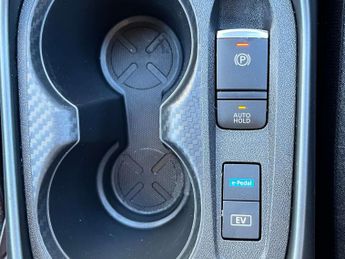 NISSAN JUKE 1.6 Juke N-Connecta HEV CVT 5dr