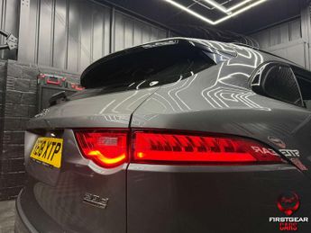 Jaguar F-PACE 2.0 D180 R-Sport SUV 5dr Diesel Auto AWD Euro 6 (s/s) (180 ps)