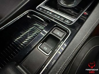 Jaguar F-PACE 2.0 D180 R-Sport SUV 5dr Diesel Auto AWD Euro 6 (s/s) (180 ps)