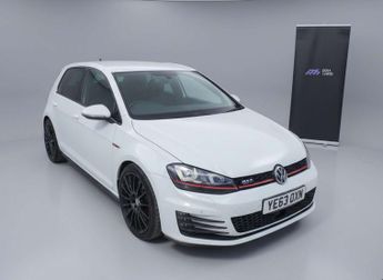 Volkswagen Golf GTi 2.0 Golf GTi Semi-Auto 5dr