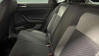 Volkswagen Polo 1.0 Polo R-Line TSI Semi-Auto 5dr