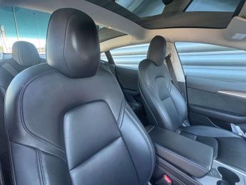 TESLA MODEL 3 Model 3 RWD 4dr