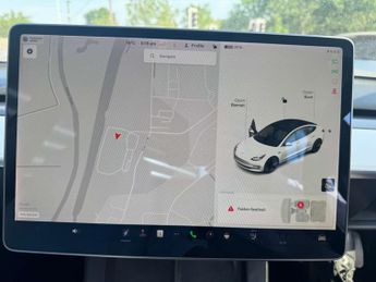 TESLA MODEL 3 Model 3 Standard Range + 4dr