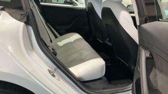TESLA MODEL 3 Model 3 Standard Range + 4dr