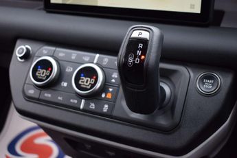 Land Rover DEFENDER 3.0 Defender Hard Top D MHEV Auto 4WD 3dr