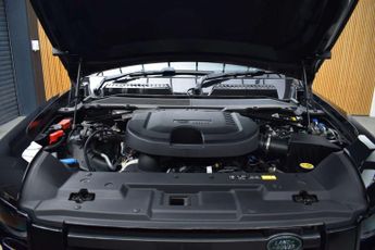 Land Rover DEFENDER 3.0 Defender SE D MHEV Auto 4WD 5dr