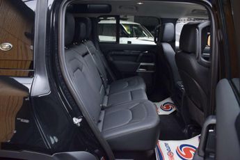 Land Rover DEFENDER 3.0 Defender SE D MHEV Auto 4WD 5dr