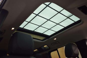 Land Rover DEFENDER 3.0 Defender SE D MHEV Auto 4WD 5dr