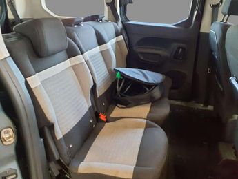 CITROEN e-Berlingo 52kWh PLUS XL MPV 5dr Electric Auto (7.4kW Charger) (136 ps)