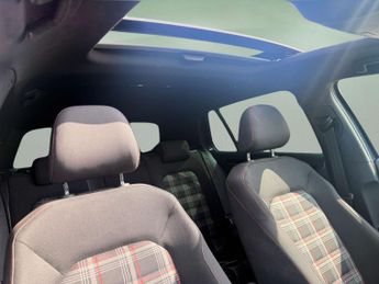 Volkswagen Golf 2.0 Golf GTi Performance Semi-Auto 5dr